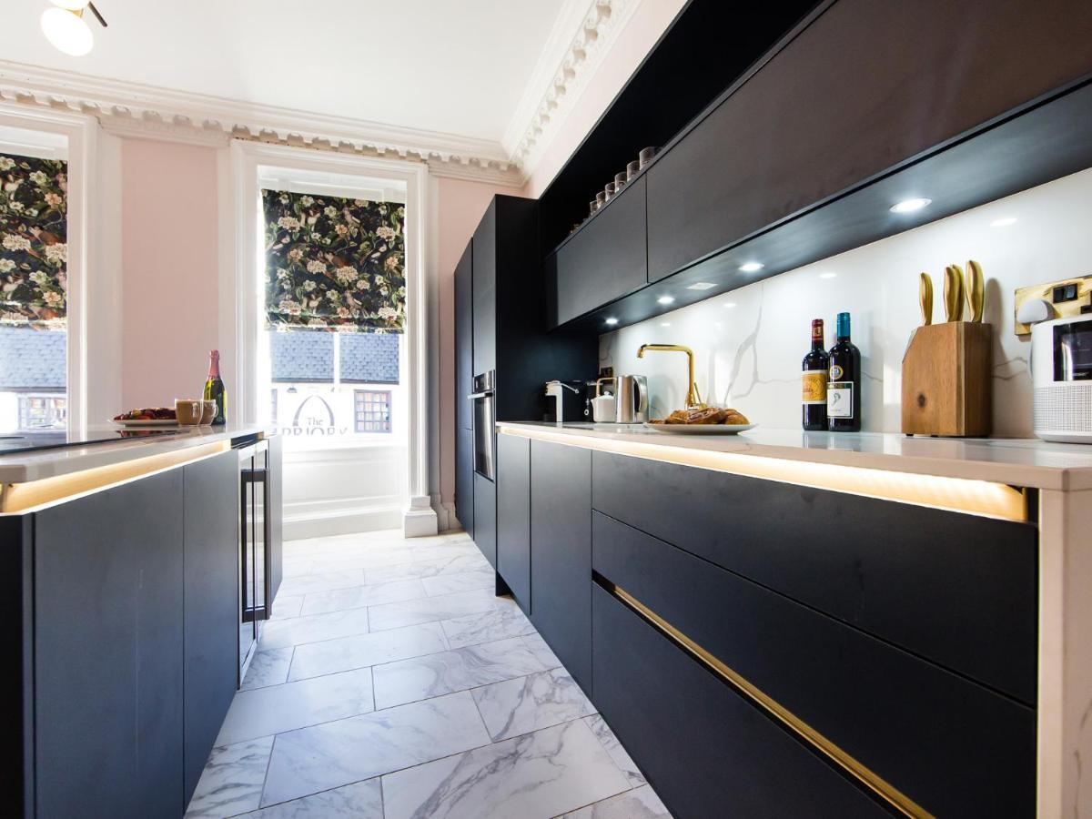 Maison Parfaite Yo1 - Exquisite 400 Year Old, City Centre Townhouse York Eksteriør bilde